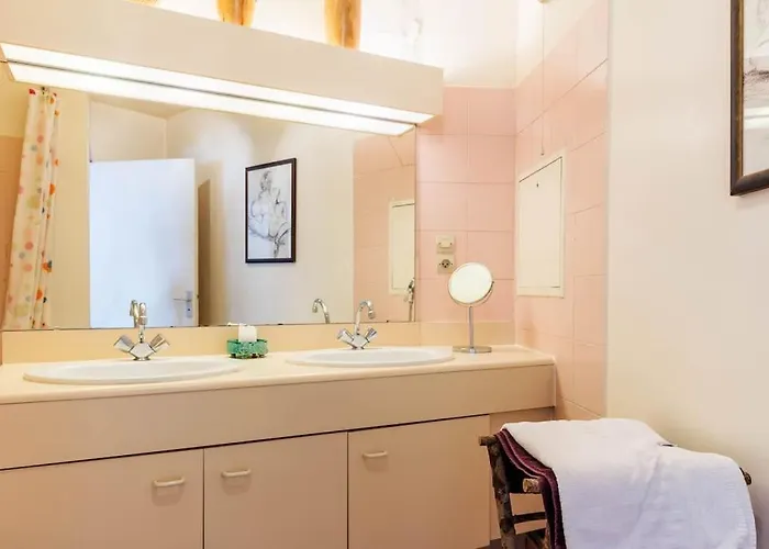 Charmant 3p. Calme, Spacieux Et Lumineux. 90 M2 Parijs